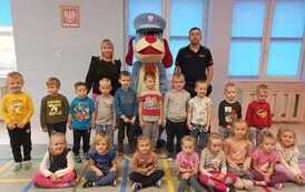 WIZYTA POLICJANTA W PRZEDSZKOLU grupa Myszki