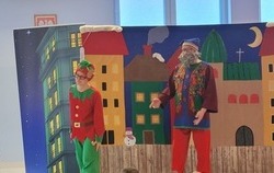 Zdjęcie do &bdquo;W mroźną, grudniową noc" - spektakl dla...